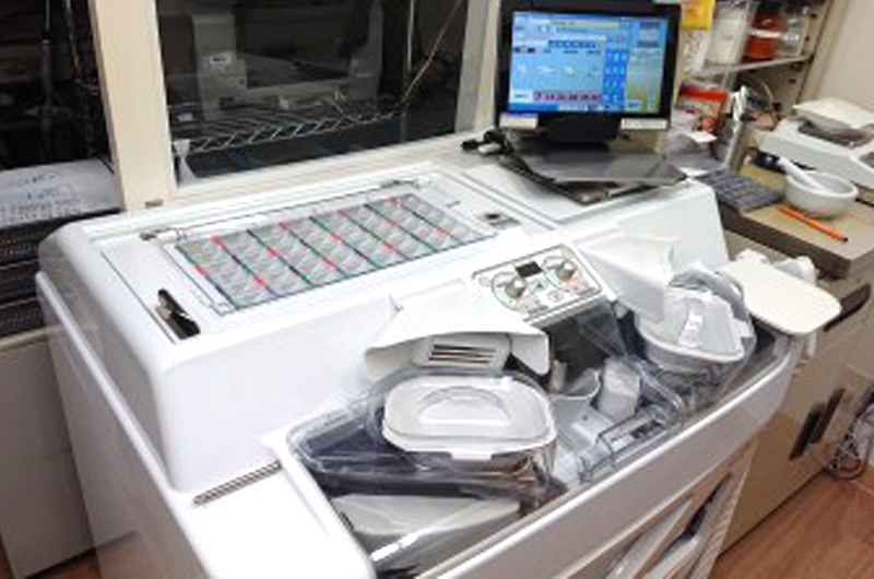 髙岡 恵理(事務)
